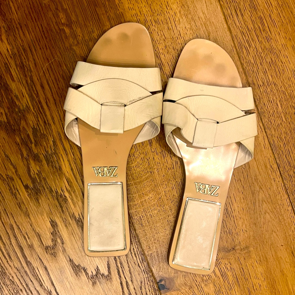 Zara tan/beige flat slide sandals, size 10
